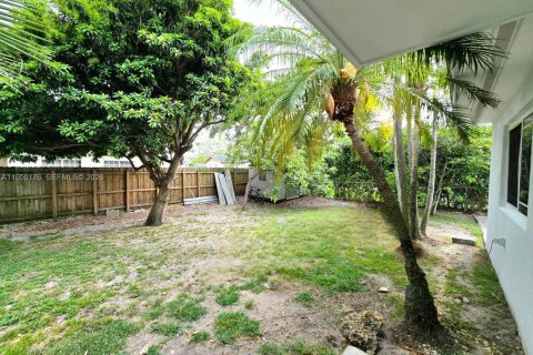 Снять в аренду виллу или дом в Майами, Флорида 3 спальни, 109.25м2, № 2006025 - фото 20