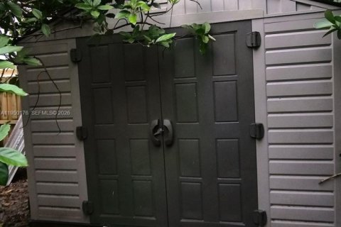 Снять в аренду виллу или дом в Майами, Флорида 3 спальни, 109.25м2, № 2006025 - фото 23