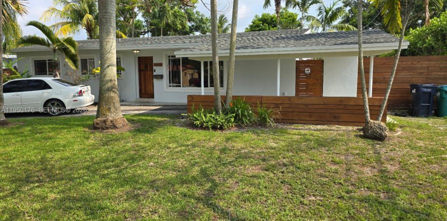 Дом в Майами, Флорида 3 спальни, 109.25м2 № 2006025