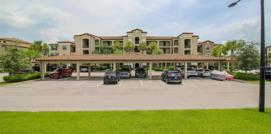 Condo in Bradenton, Florida, 3 bedrooms in LAKEWOOD NATIONAL  № 214312