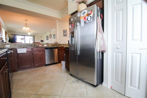 Condo in Bradenton, Florida, 3 bedrooms in LAKEWOOD NATIONAL  № 214312 - photo 13
