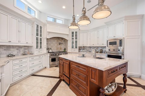 House in Palm Beach Gardens, Florida 5 bedrooms, 684.6 sq.m. № 2081939 - photo 19