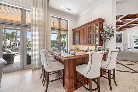 House in Palm Beach Gardens, Florida 5 bedrooms, 684.6 sq.m. № 2081939 - photo 18