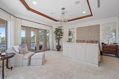 House in Palm Beach Gardens, Florida 5 bedrooms, 684.6 sq.m. № 2081939 - photo 27
