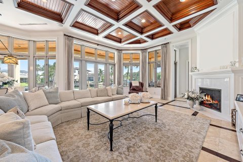House in Palm Beach Gardens, Florida 5 bedrooms, 684.6 sq.m. № 2081939 - photo 23