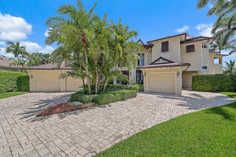 House in Palm Beach Gardens, Florida 5 bedrooms, 684.6 sq.m. № 2081939 - photo 12