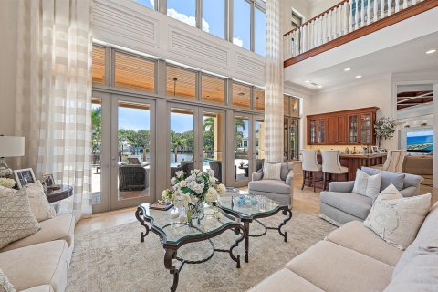 House in Palm Beach Gardens, Florida 5 bedrooms, 684.6 sq.m. № 2081939 - photo 16