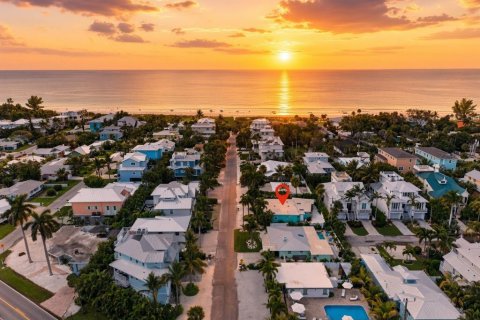Villa ou maison à Bradenton Beach, Floride 3 chambres, 153.38 m2 № 2349949