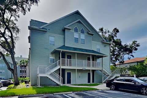 Apartamento en alquiler en Orlando, Florida, 2 dormitorios, 89.28 m2 № 1873863 - foto 1
