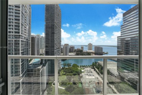 Condominio en alquiler en Miami, Florida, 2 dormitorios, 106.47 m2 № 1895277 - foto 2