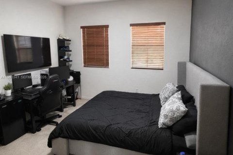 Condo in Doral, Florida, 3 bedrooms  № 2043688 - photo 11