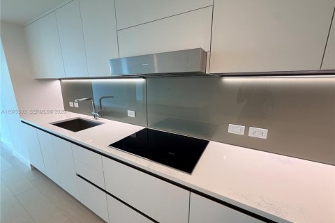 Condominio en venta en Bay Harbor Islands, Florida, 2 dormitorios, 139.63 m2 № 2034083 - foto 9