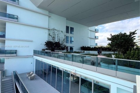 Condominio en venta en Bay Harbor Islands, Florida, 2 dormitorios, 139.63 m2 № 2034083 - foto 30