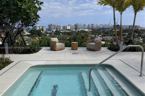 Condominio en venta en Bay Harbor Islands, Florida, 2 dormitorios, 139.63 m2 № 2034083 - foto 26