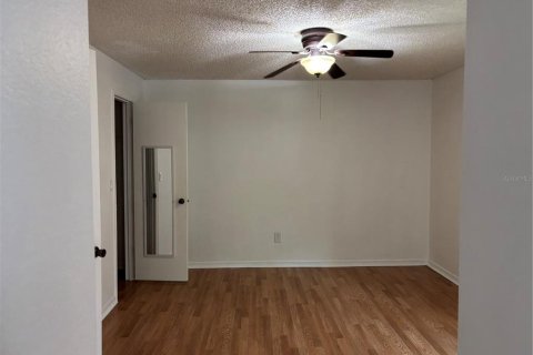 Condominio en alquiler en Orlando, Florida, 2 dormitorios, 97.92 m2 № 1918255 - foto 3