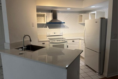 Condominio en alquiler en Orlando, Florida, 2 dormitorios, 97.92 m2 № 1918255 - foto 6