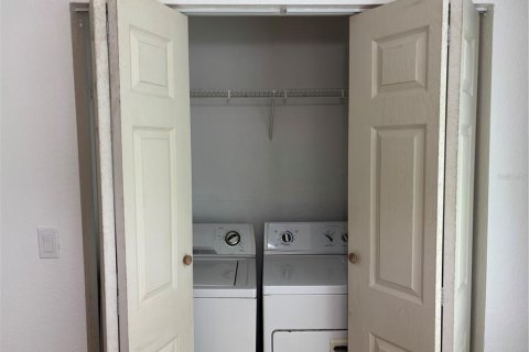 Condominio en alquiler en Orlando, Florida, 2 dormitorios, 97.92 m2 № 1918255 - foto 4