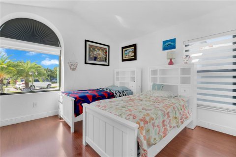 Casa en venta en Miami, Florida, 3 dormitorios, 128.02 m2 № 1946054 - foto 22