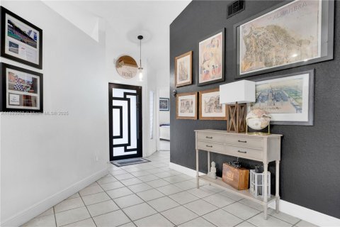 Casa en venta en Miami, Florida, 3 dormitorios, 128.02 m2 № 1946054 - foto 4