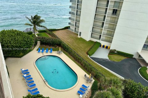 Copropriété à louer à Riviera Beach, Floride: 2 chambres, 135.36 m2 № 2001355 - photo 14