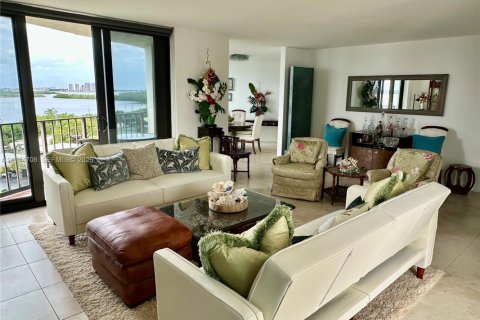 Copropriété à louer à Riviera Beach, Floride: 2 chambres, 135.36 m2 № 2001355 - photo 7