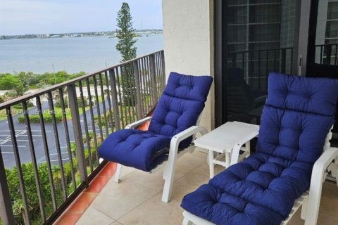 Copropriété à louer à Riviera Beach, Floride: 2 chambres, 135.36 m2 № 2001355 - photo 13