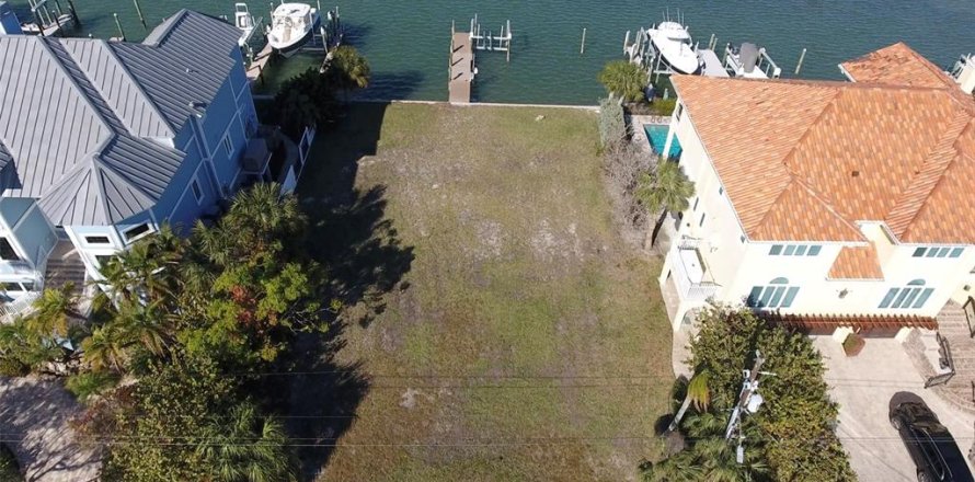 Terrain à Belleair, Floride № 1554230