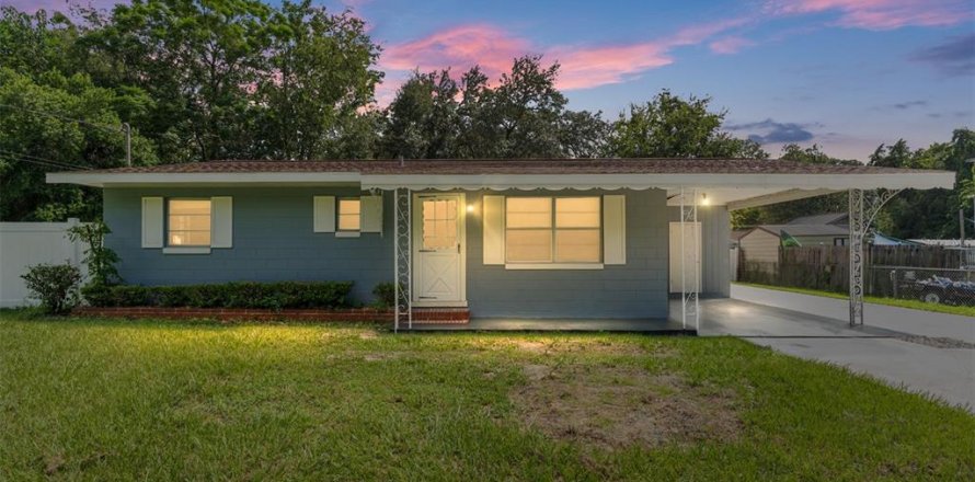 Casa en Ocala, Florida 3 dormitorios, 110.74 m2 № 1900407