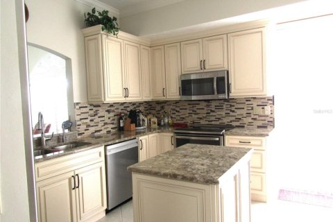 Casa en alquiler en Sarasota, Florida, 2 dormitorios, 179.12 m2 № 1906827 - foto 8