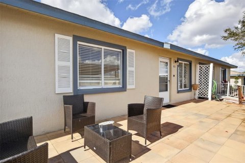Condo in Winter Haven, Florida, 2 bedrooms № 2096569 - photo 26