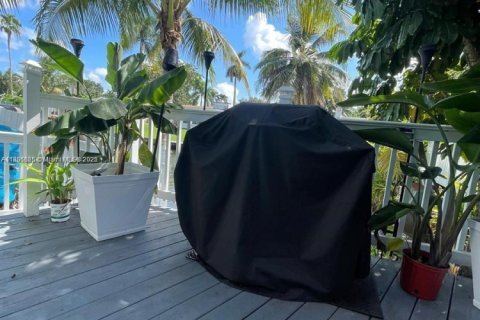 Apartamento en alquiler en Plantation, Florida, 1 dormitorio, 92.9 m2 № 1979283 - foto 3