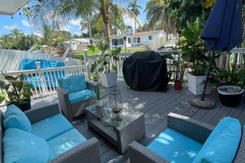 Apartamento en alquiler en Plantation, Florida, 1 dormitorio, 92.9 m2 № 1979283 - foto 1