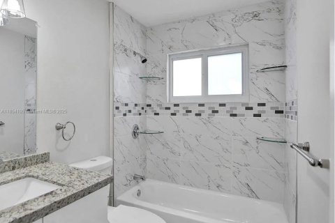 House in Davie, Florida 4 bedrooms, 149.94 sq.m. № 1872169 - photo 7