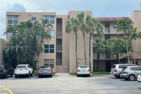 Condominio en alquiler en Davie, Florida, 1 dormitorio, 60.76 m2 № 1933711 - foto 1