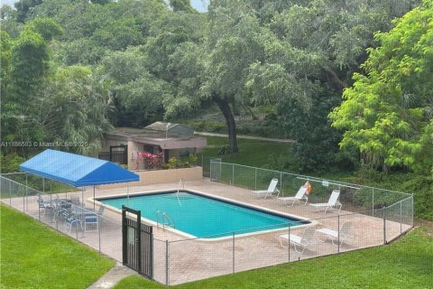 Condominio en alquiler en Davie, Florida, 1 dormitorio, 60.76 m2 № 1933711 - foto 2