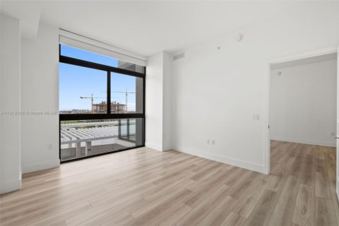 Снять в аренду квартиру в Халландейл-Бич, Флорида 2 спальни, 120.49м2, № 1969642 - фото 21