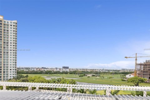 Снять в аренду квартиру в Халландейл-Бич, Флорида 2 спальни, 120.49м2, № 1969642 - фото 15