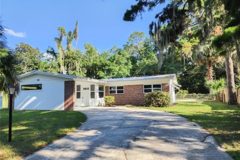 House in Gainesville, Florida 4 bedrooms, 175.86 sq.m. № 1808747 - photo 14