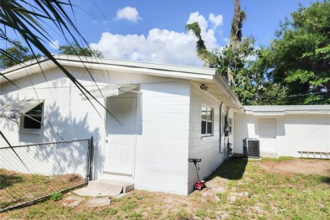 House in Gainesville, Florida 4 bedrooms, 175.86 sq.m. № 1808747 - photo 4