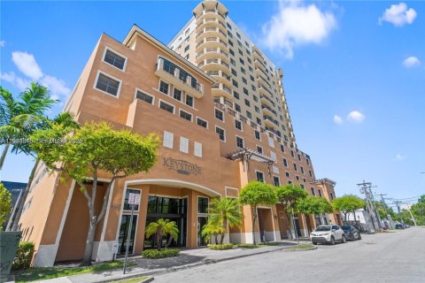 Copropriété à vendre à Miami, Floride: 1 chambre, 69.12 m2 № 2001345 - photo 2
