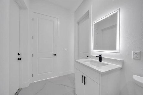 Casa en venta en Lehigh Acres, Florida, 3 dormitorios, 98.2 m2 № 2166653 - foto 11