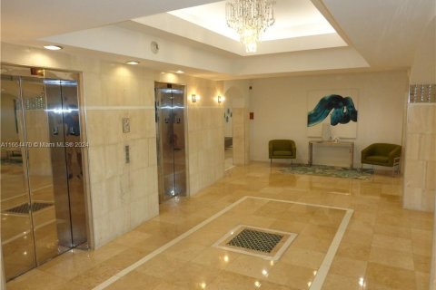 Condo in Fort Lauderdale, Florida, 2 bedrooms  № 1375380 - photo 3