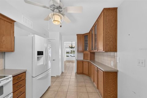 Villa ou maison à vendre à Sun City Center, Floride: 3 chambres, 154.78 m2 № 2388791 - photo 21