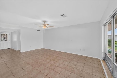 Villa ou maison à vendre à Sun City Center, Floride: 3 chambres, 154.78 m2 № 2388791 - photo 22