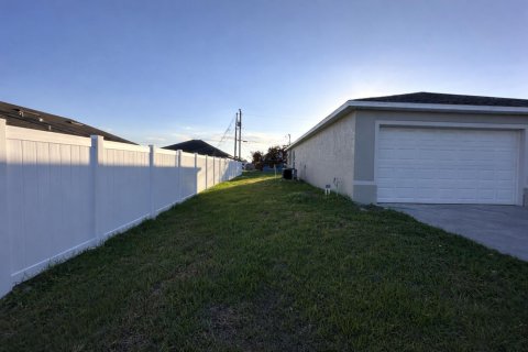 Casa en venta en Port St. Lucie, Florida, 4 dormitorios, 167.78 m2 № 2084200 - foto 20