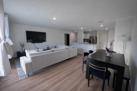 Casa en venta en Port St. Lucie, Florida, 4 dormitorios, 167.78 m2 № 2084200 - foto 4