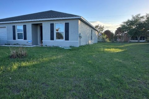 Casa en venta en Port St. Lucie, Florida, 4 dormitorios, 167.78 m2 № 2084200 - foto 16