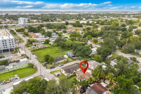 Casa en venta en Miami, Florida, 3 dormitorios, 84.73 m2 № 1995020 - foto 21