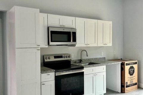 Casa en venta en Kissimmee, Florida, 3 dormitorios, 112.23 m2 № 1608200 - foto 5