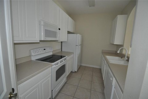 Copropriété à louer à Altamonte Springs, Floride: 3 chambres, 112.23 m2 № 2111745 - photo 2